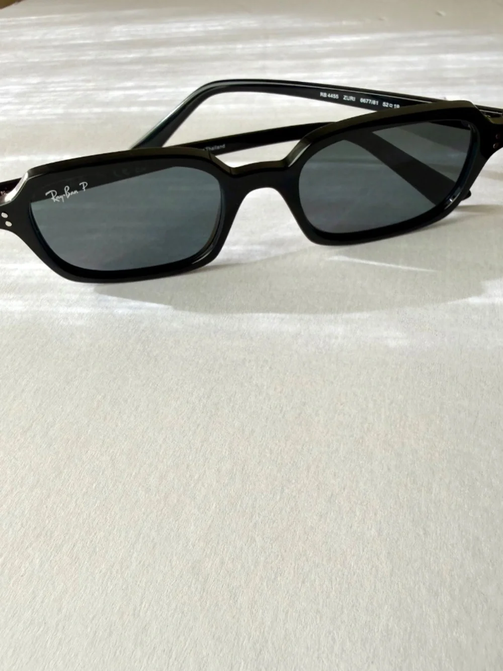 Ray -Ban Man Sunglasses , Color Black Satin
